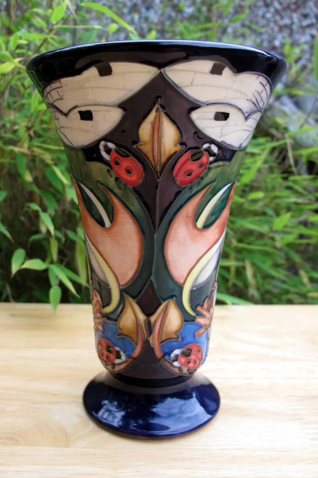 Moorcroft Exquisite HOMEMAKES Vase 87/6 Limited Edition 21/150 Retail Price £495