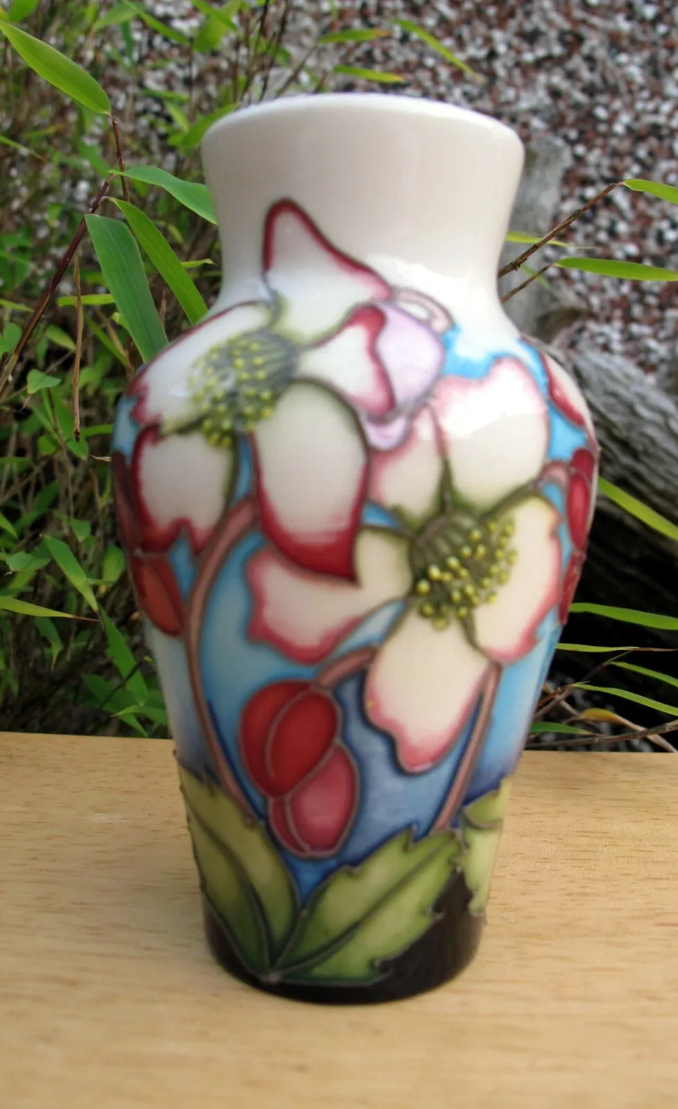 Moorcroft WINTER YIELD Vase Shape 23/4 Trial Dated 4.11.2015  Retail Price £220