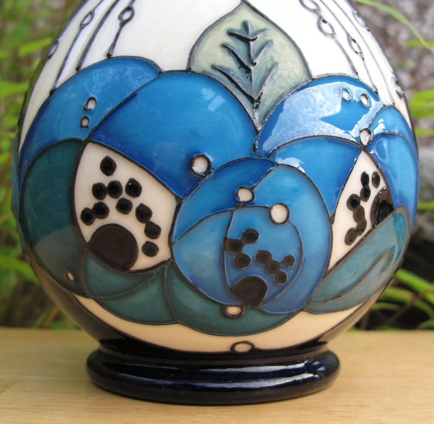Moorcroft RENNIE ROSE BLUE Vase 7/5 Trial 29.11.19 Retail Price £375 Mackintosh