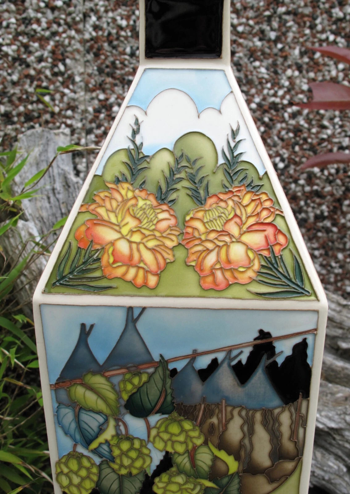 Moorcroft Rare OAST HOUSES  Limited Edition 10/10 Vase 96/16  Retail Price £2915