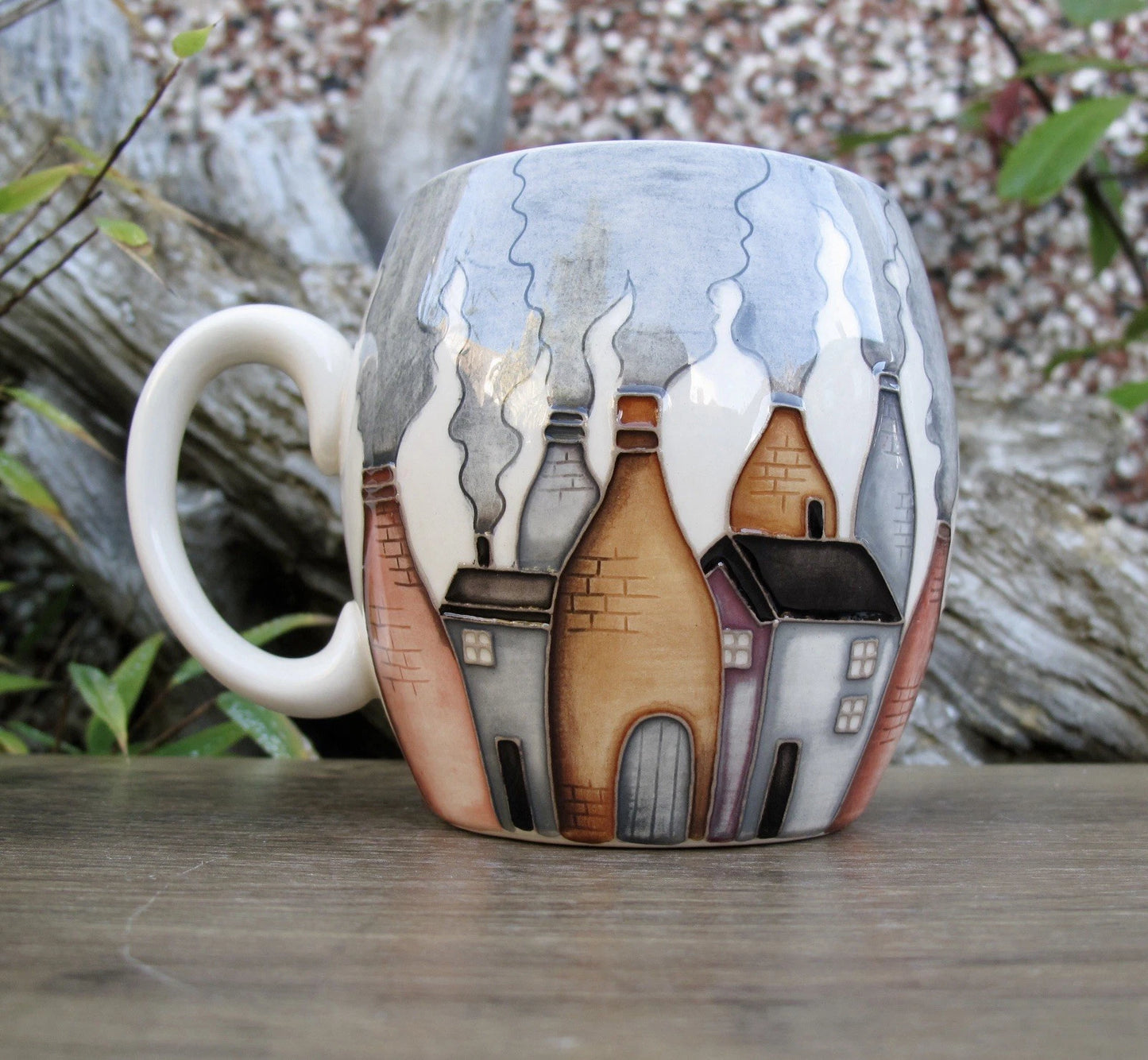 Moorcroft Exquisite THE MOTHER TOWN Barrel Mug MU2 2025 Retail Price £265