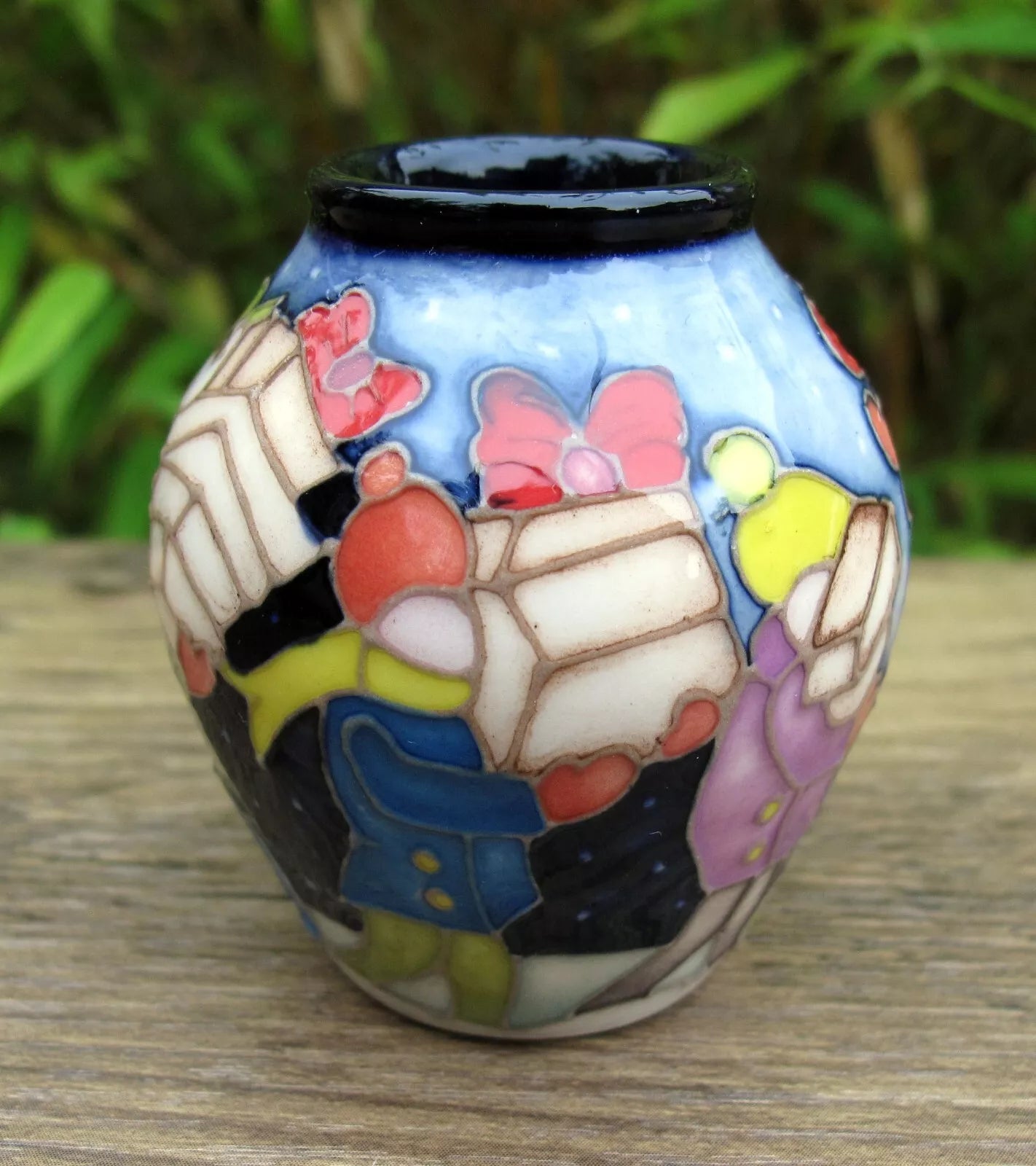 Moorcroft CHRISTMAS DELIVERY Miniature Vase 4/2 Retail Price £299