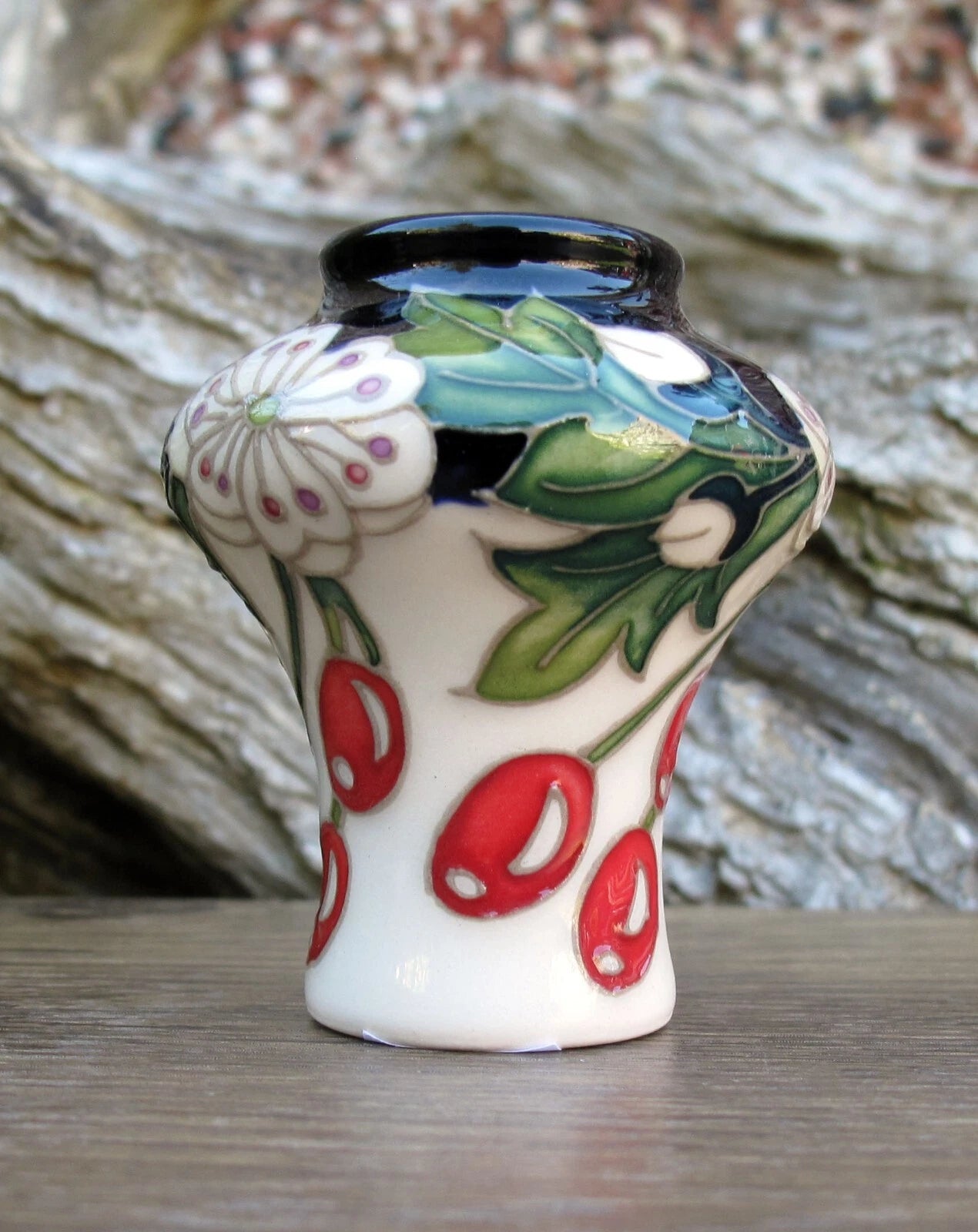 Moorcroft HAWTHORN HAWS Vase 10/2 Retail Price £198 November Monthly Miniature