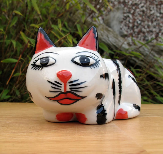 Lorna Bailey Female ( Queen ) Cat Egg Cup Limited Edition 11/100 Easter