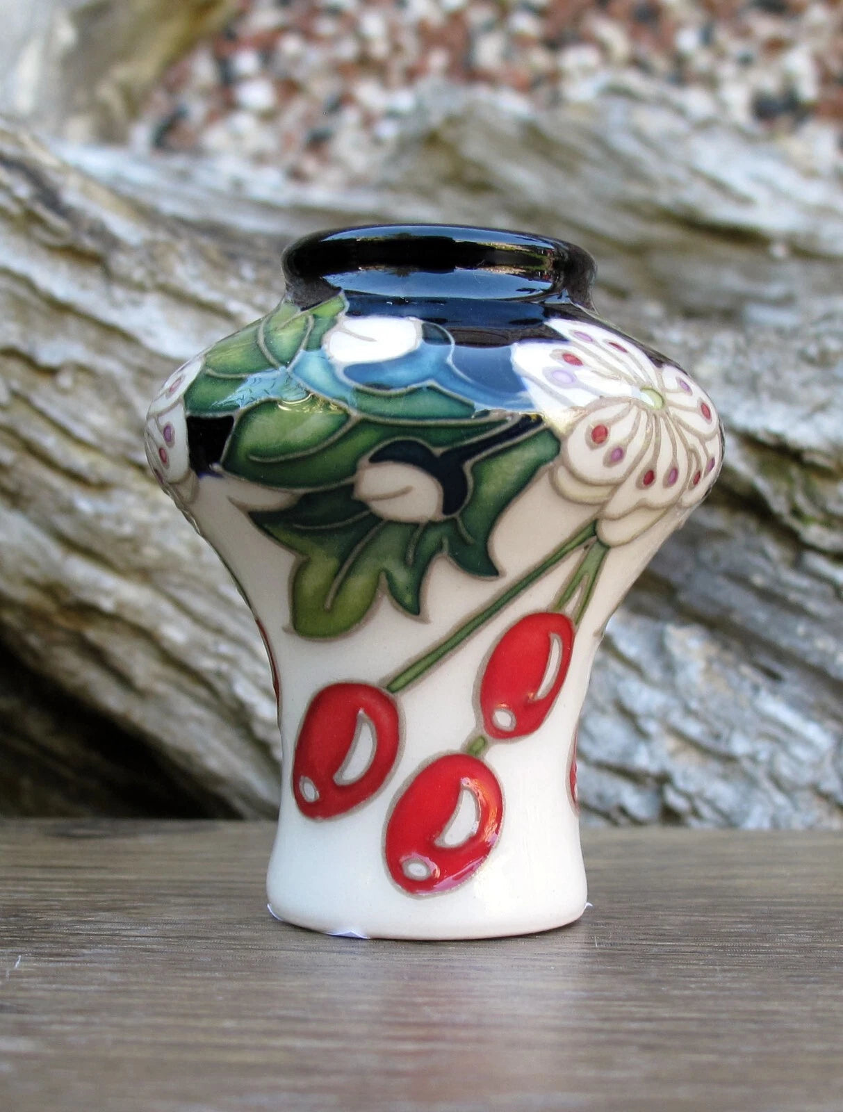 Moorcroft HAWTHORN HAWS Vase 10/2 Retail Price £198 November Monthly Miniature