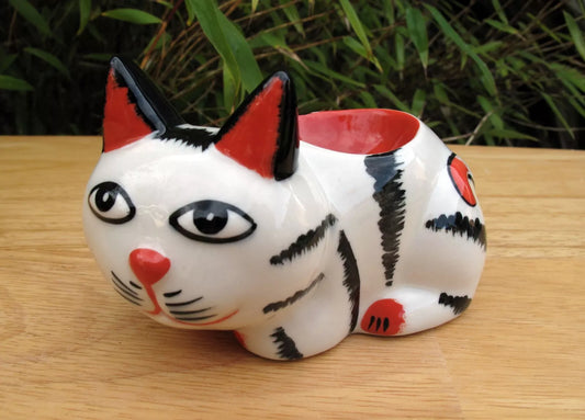 Lorna Bailey Cat Egg Cup Limited Edition 5/100 March 2002 (Ref Catalogue 1 Book)