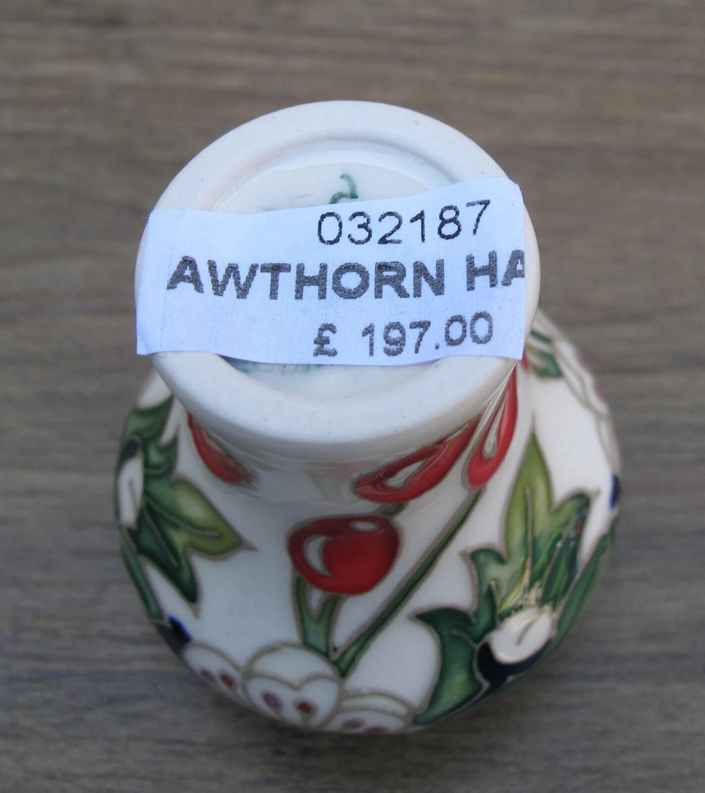 Moorcroft HAWTHORN HAWS Vase 10/2 Retail Price £198 November Monthly Miniature