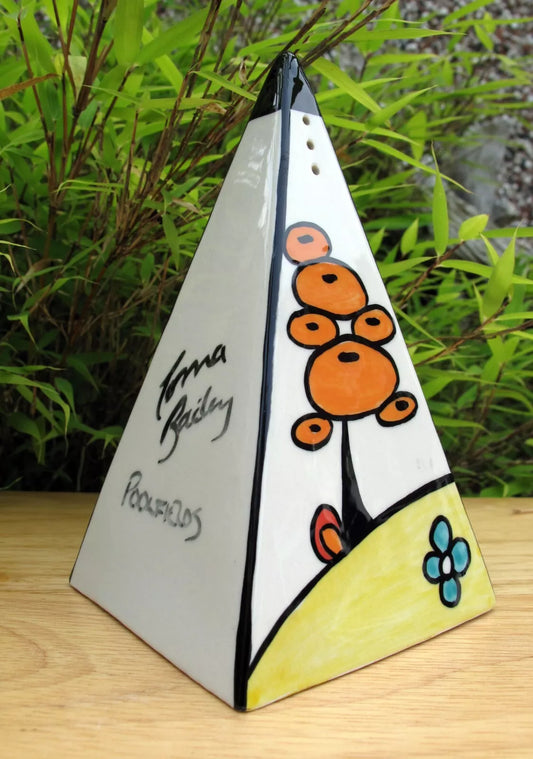 Lorna Bailey  POOLFIELDS PYRAMID Sugar Sifter Shaker Jan 2002