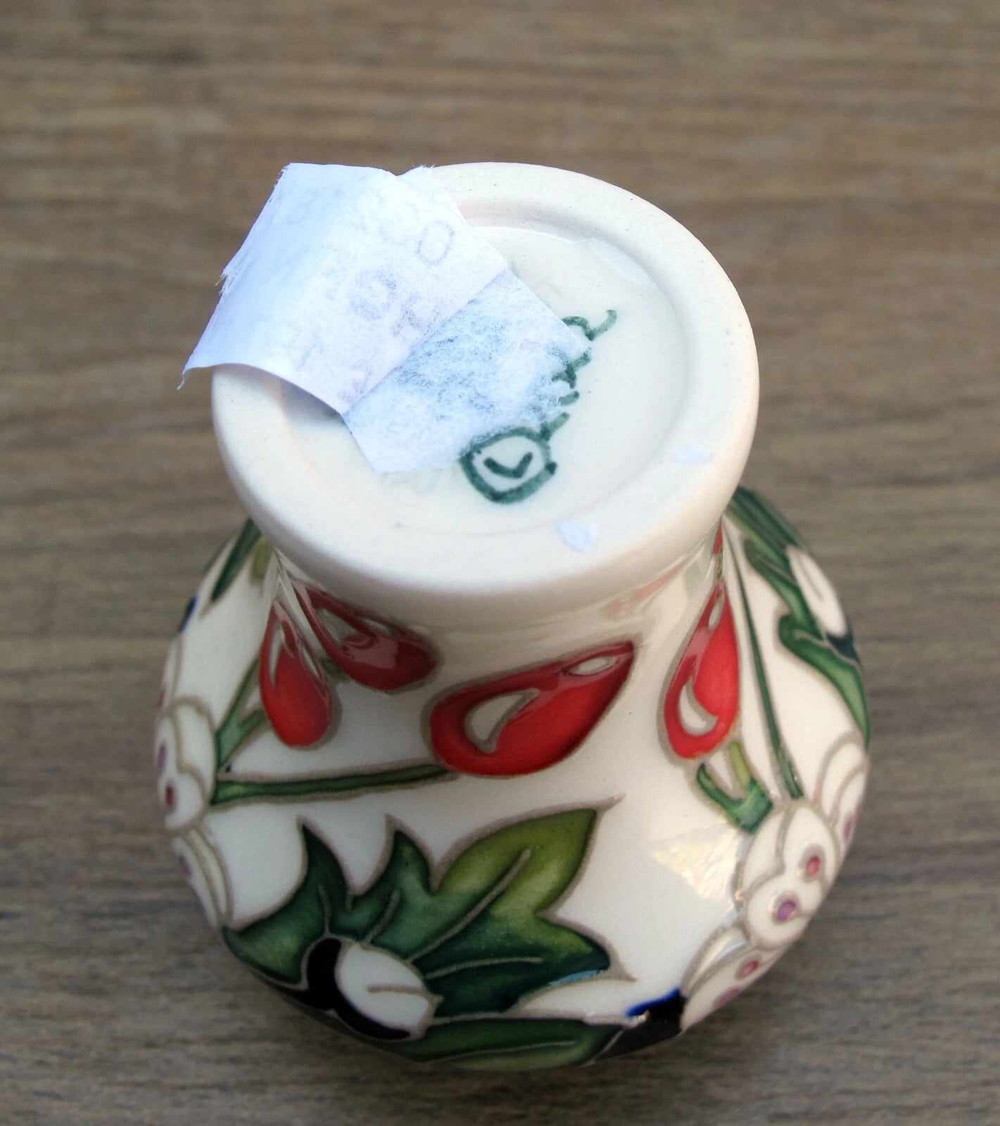 Moorcroft HAWTHORN HAWS Vase 10/2 Retail Price £198 November Monthly Miniature