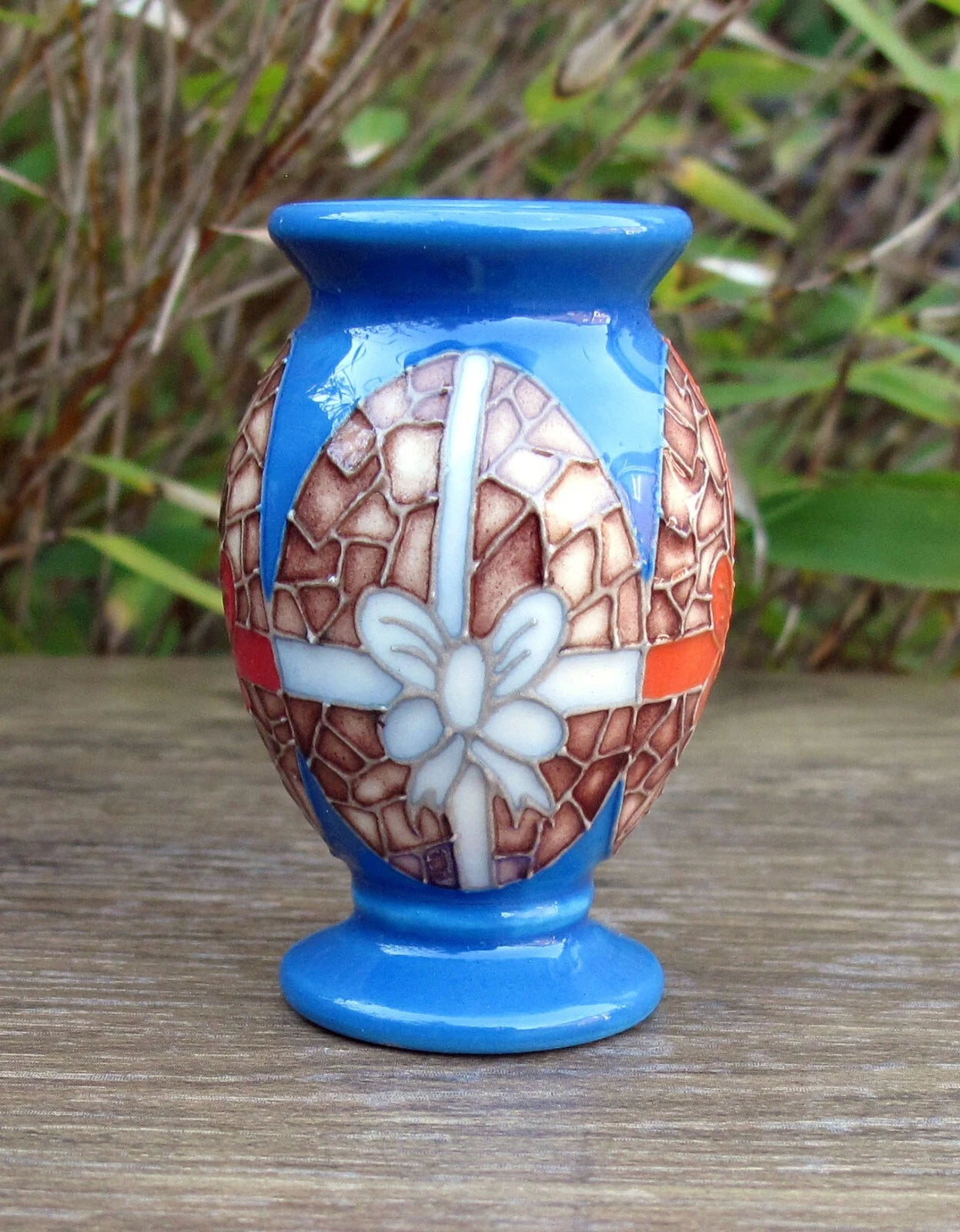 Moorcroft EASTER EGGS  Miniature Vase Shape 370/2 Retail Price £162