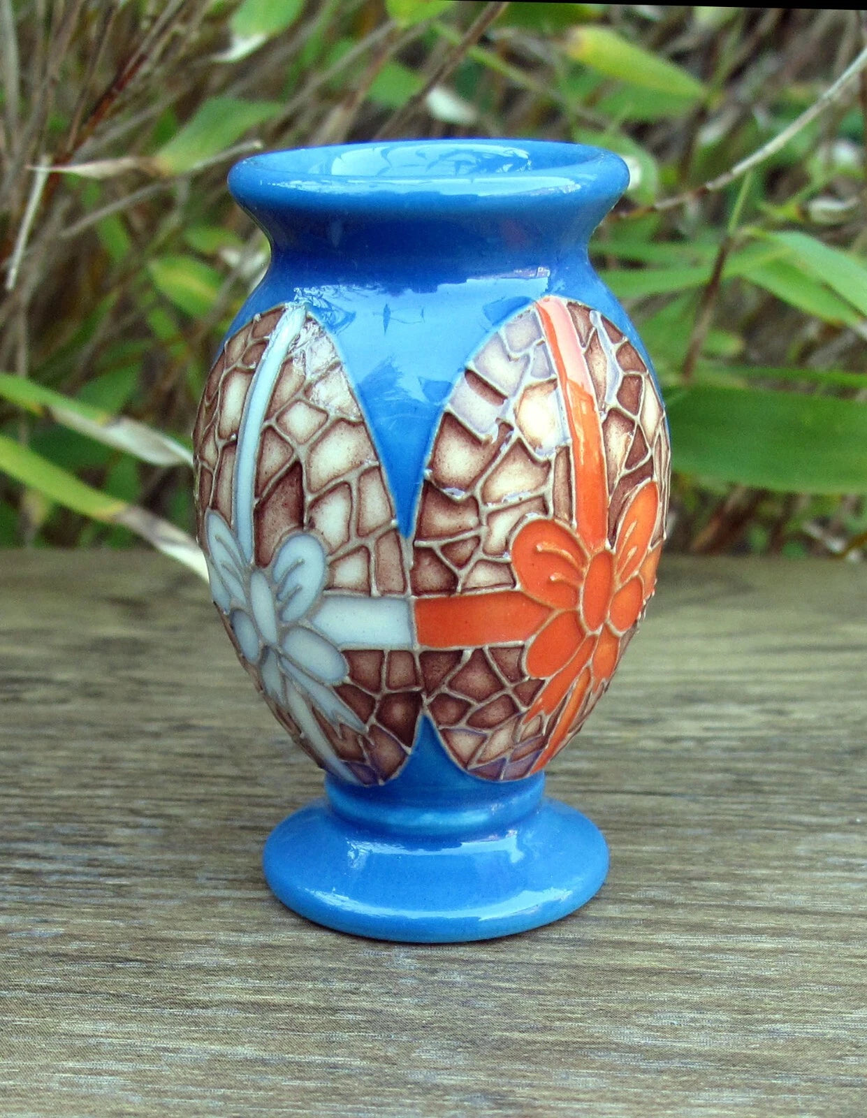 Moorcroft EASTER EGGS  Miniature Vase Shape 370/2 Retail Price £162