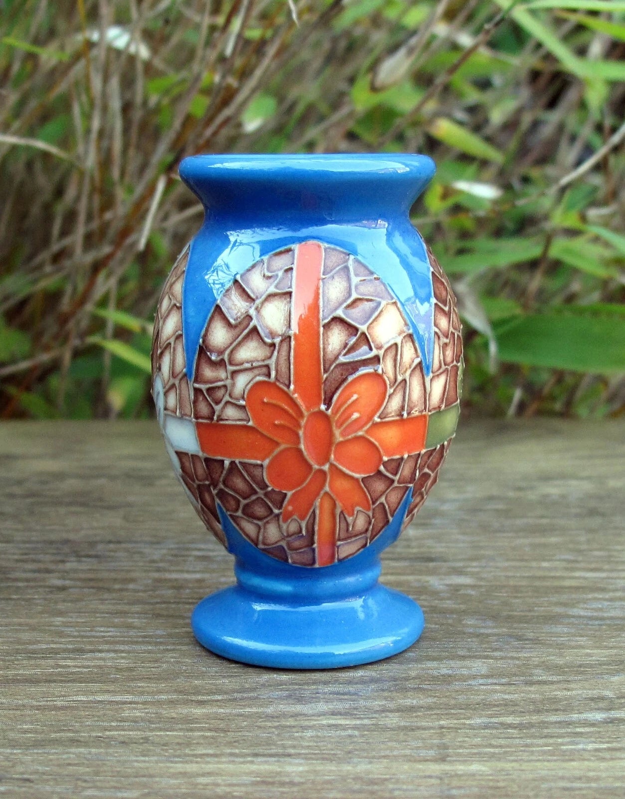 Moorcroft EASTER EGGS  Miniature Vase Shape 370/2 Retail Price £162