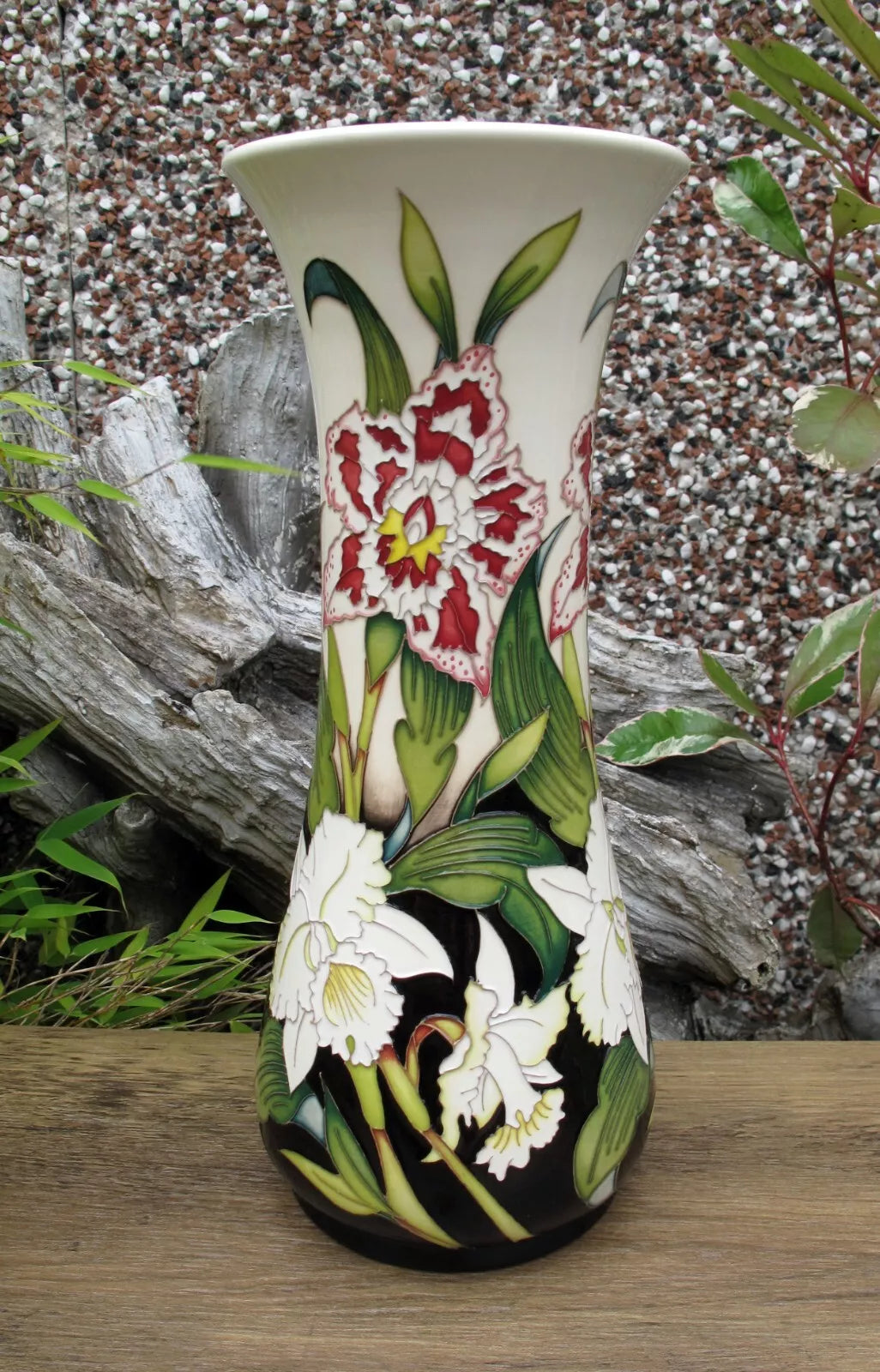 Moorcroft RHS NELLY ROBERTS Vase 364/12 Limited Edition 18/25 Retail Price £1050