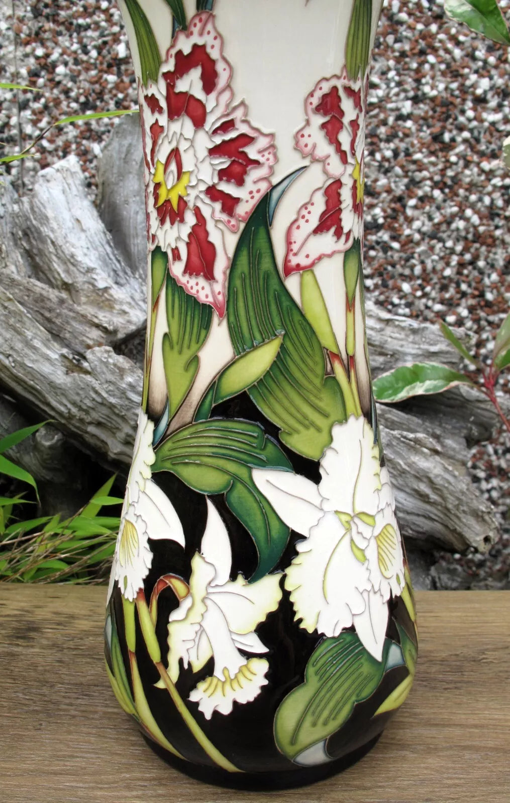 Moorcroft RHS NELLY ROBERTS Vase 364/12 Limited Edition 18/25 Retail Price £1050