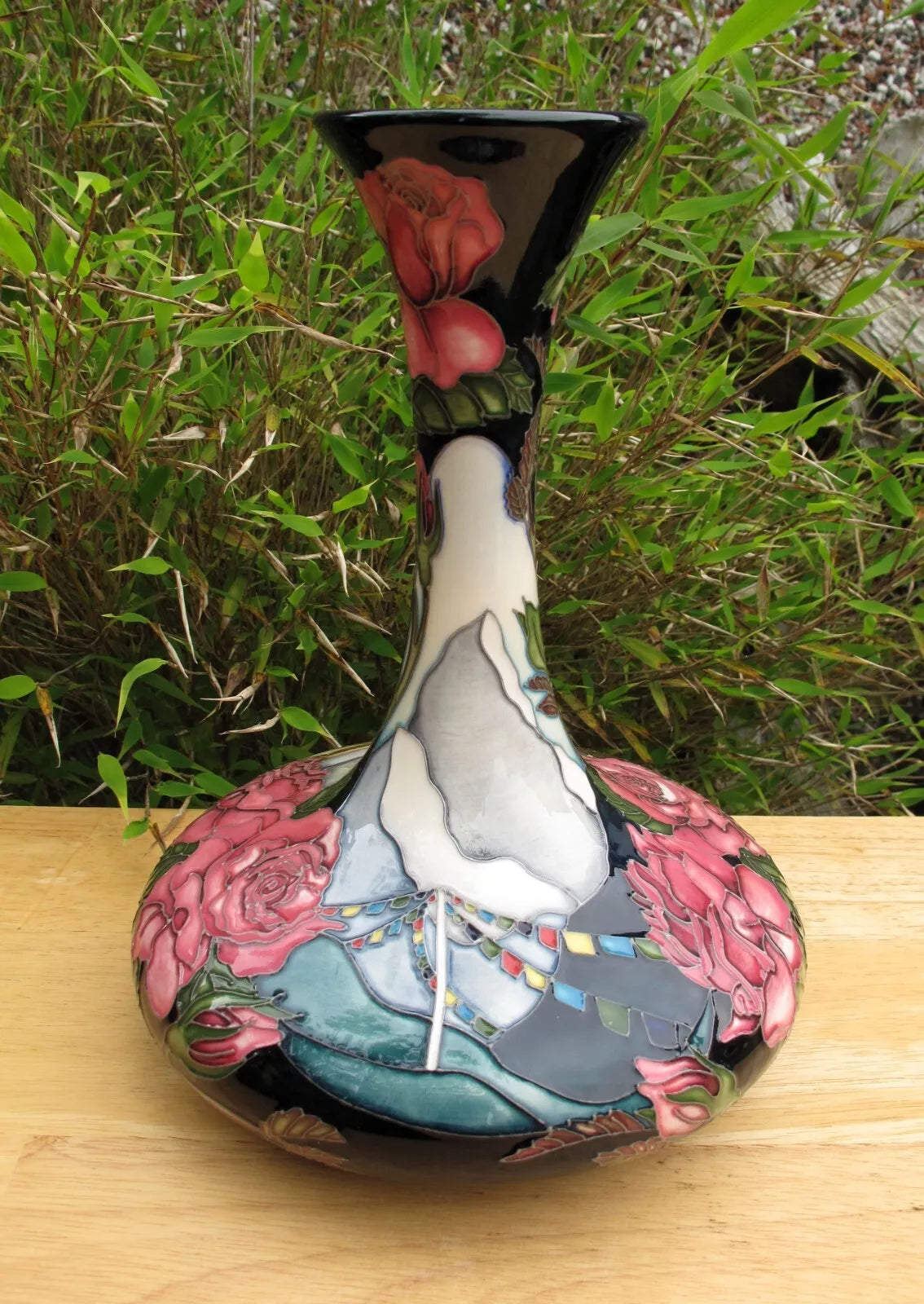 Moorcroft CORONATION DAY Numbered Edition 24. vase 104/9 First Quality RRP £840