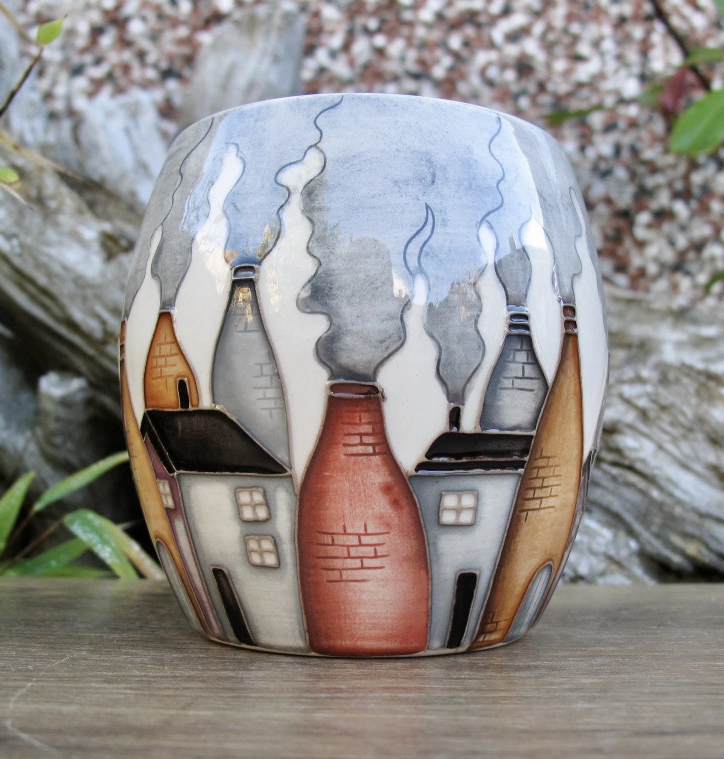 Moorcroft Exquisite THE MOTHER TOWN Barrel Mug MU2 2025 Retail Price £265