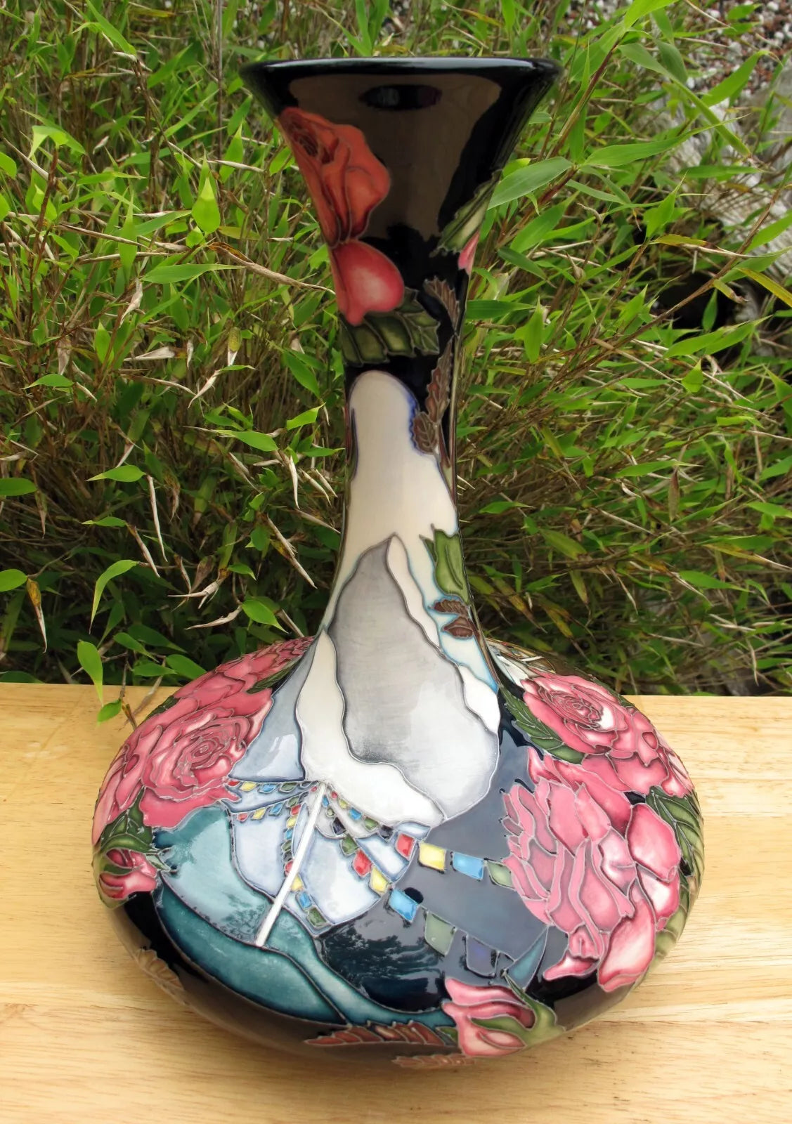 Moorcroft CORONATION DAY Numbered Edition 24. vase 104/9 First Quality RRP £840