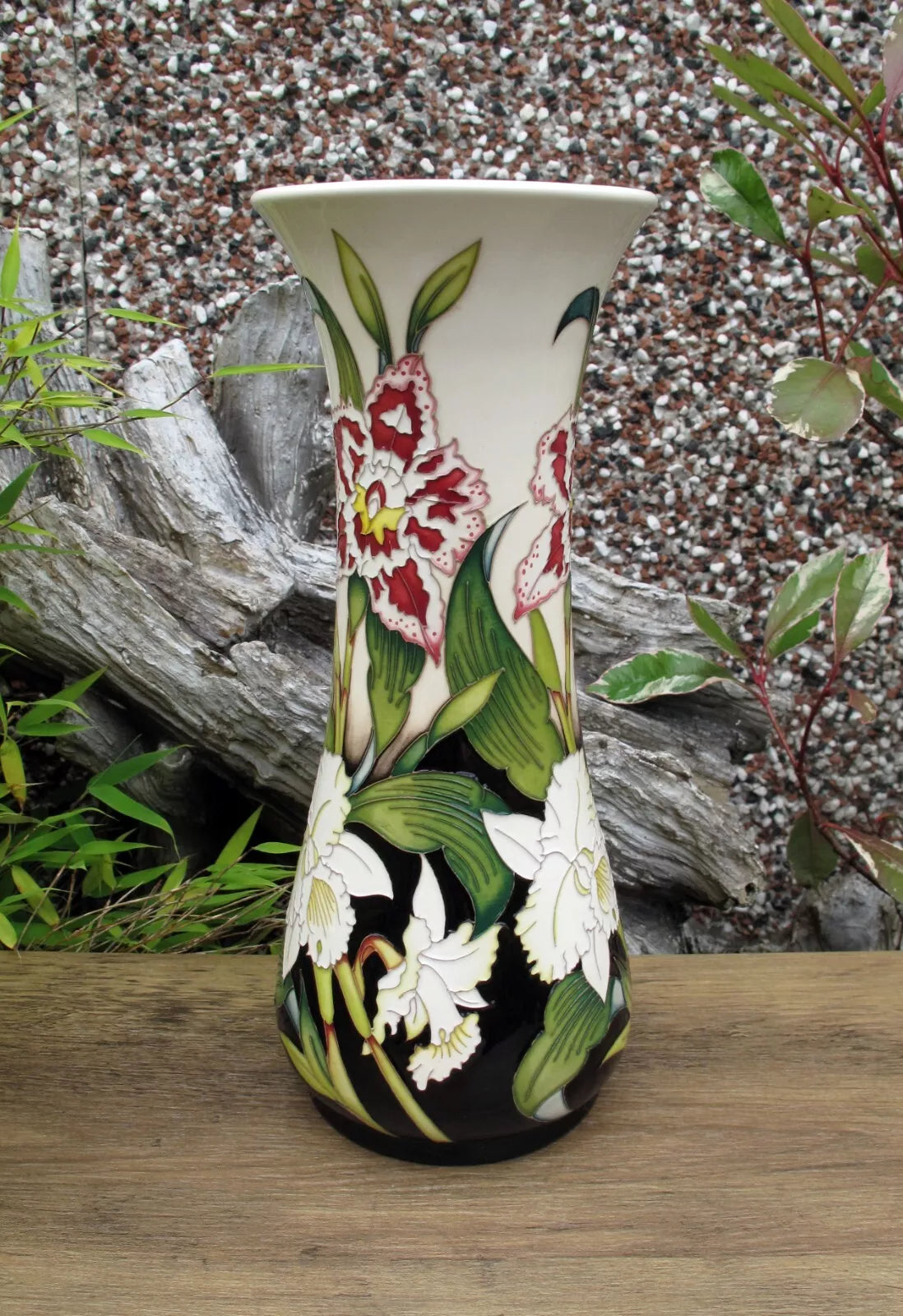 Moorcroft RHS NELLY ROBERTS Vase 364/12 Limited Edition 18/25 Retail Price £1050