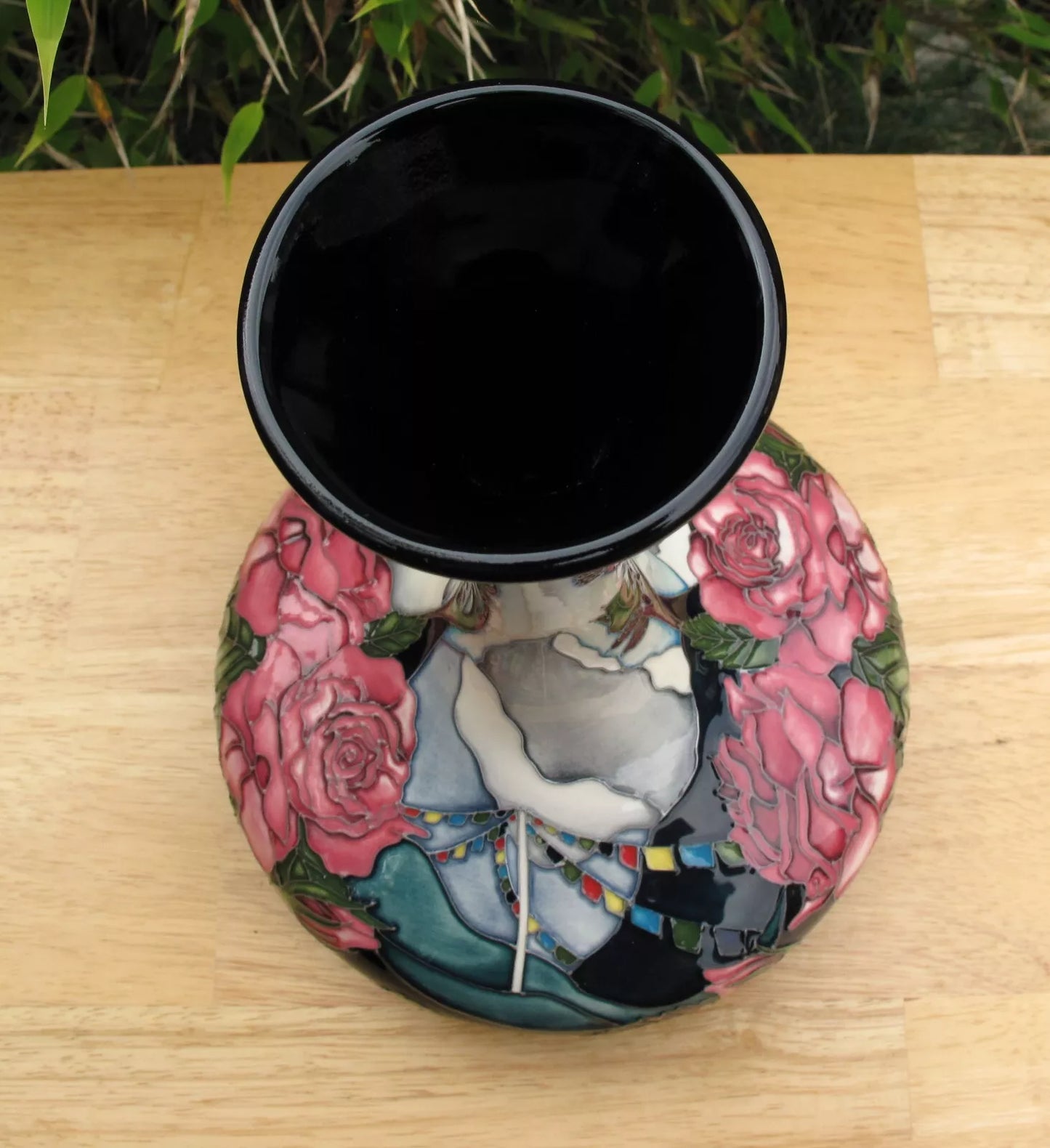 Moorcroft CORONATION DAY Numbered Edition 24. vase 104/9 First Quality RRP £840