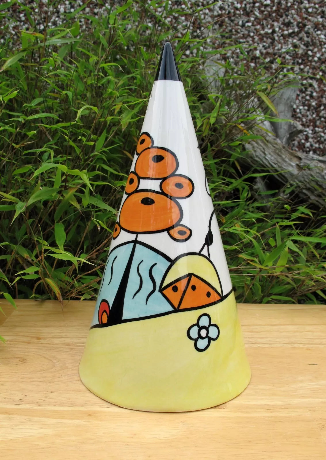 Lorna Bailey Rare GIANT POOLFIEDS FIN Sugar Sifter Shaker Jan 2002 Height 23cm